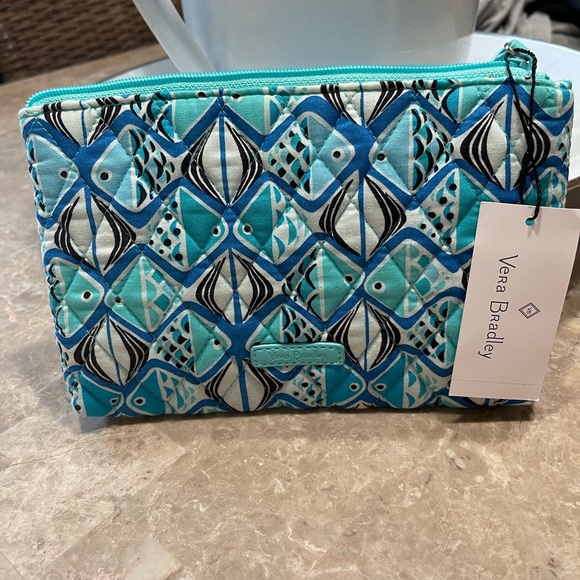 Vera Bradley Go Fish Blue Wristlet - Picture 5 of 6